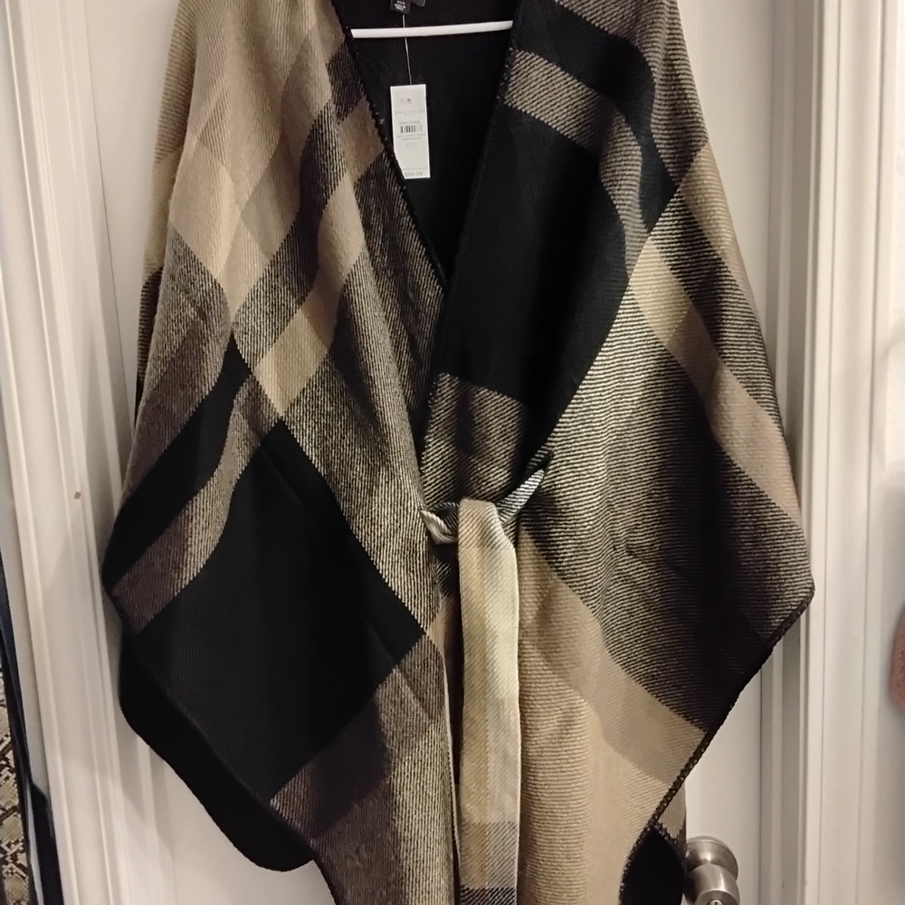 Ann Taylor Black and Tan Checkered Poncho